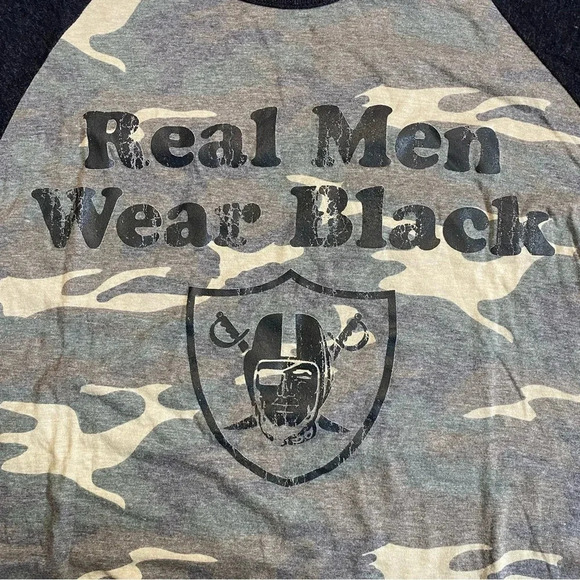 NWOT Medium Real Men Wear Black 3/4 Sleeve Tee Camo - Picture 2 of 8